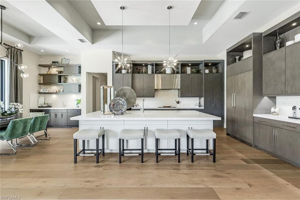 112 Hickory Rd, Naples, FL 34108-15