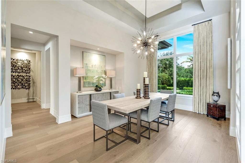 112 Hickory Rd, Naples, FL 34108-19