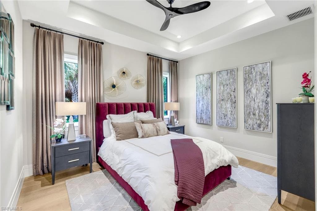 112 Hickory Rd, Naples, FL 34108-30