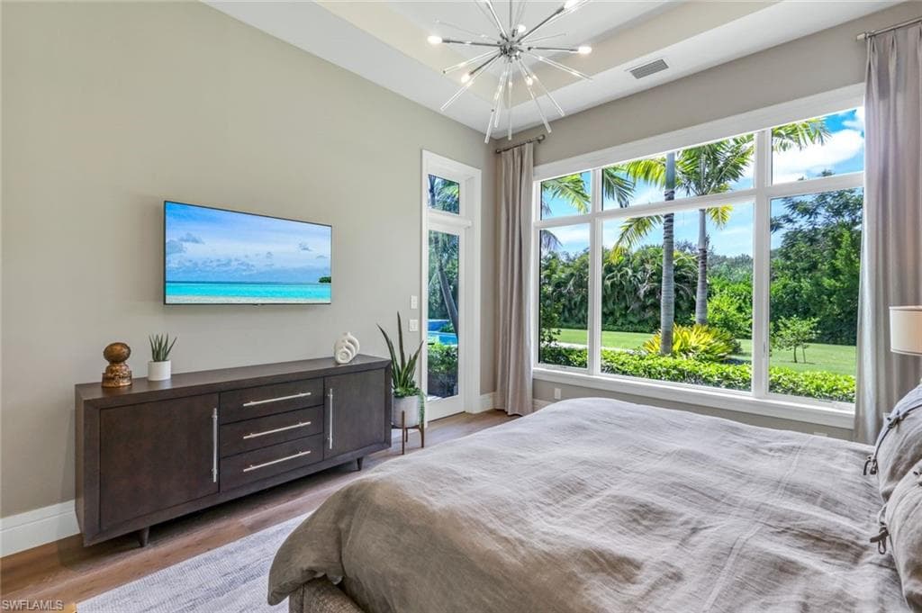 112 Hickory Rd, Naples, FL 34108-33