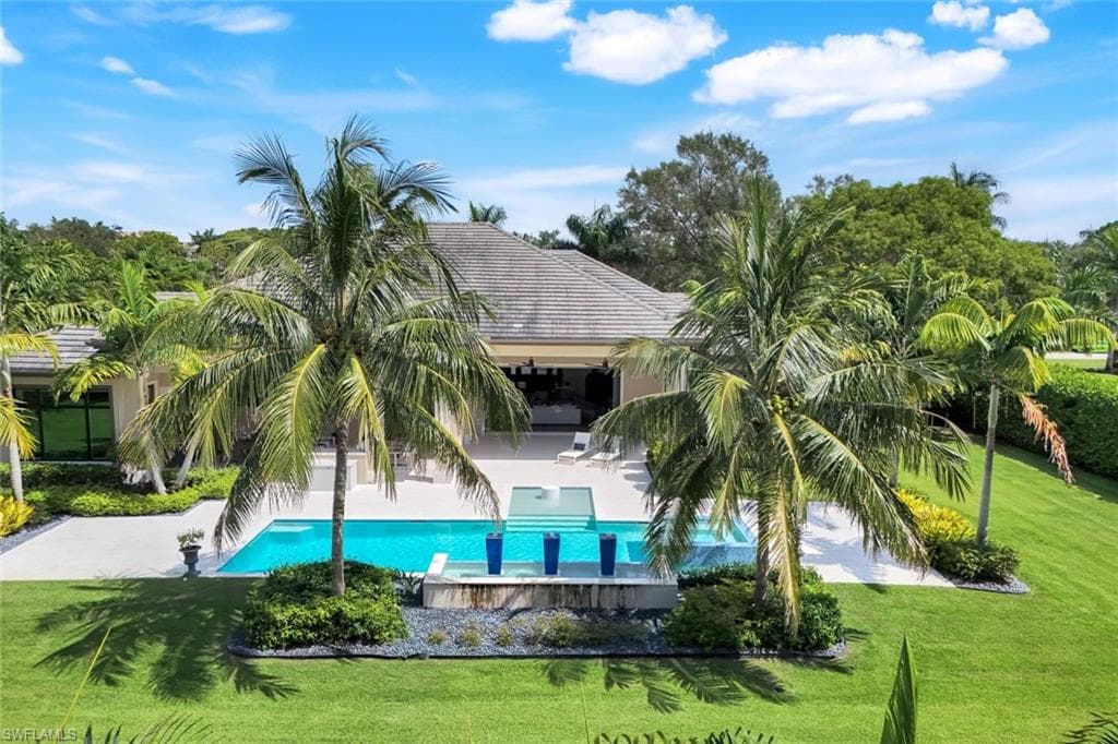112 Hickory Rd, Naples, FL 34108-46