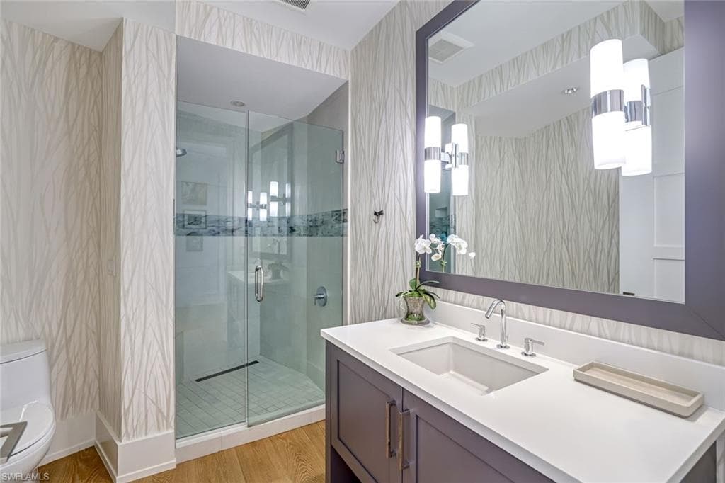382 12th Ave S 4, Naples, FL 34102-20