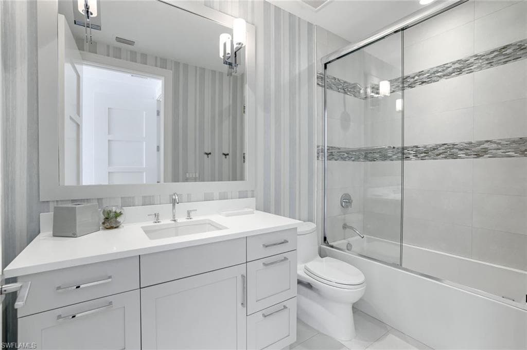 382 12th Ave S 4, Naples, FL 34102-22