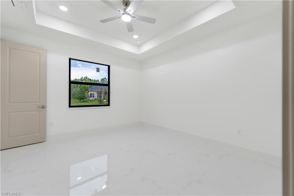 529 Allison St E, Lehigh Acres, FL 33974-15