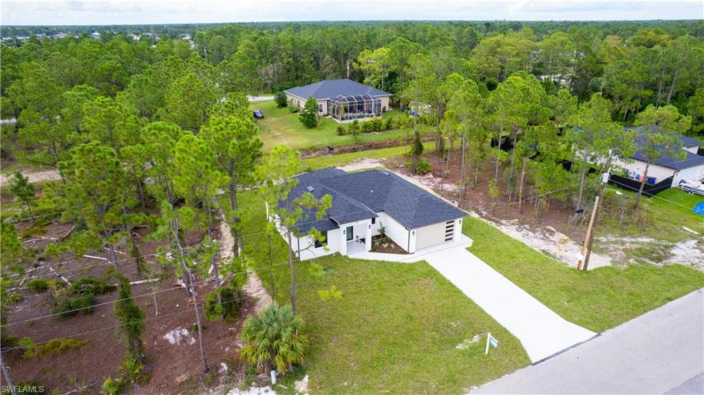 529 Allison St E, Lehigh Acres, FL 33974-46