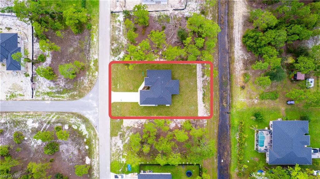 529 Allison St E, Lehigh Acres, FL 33974-51