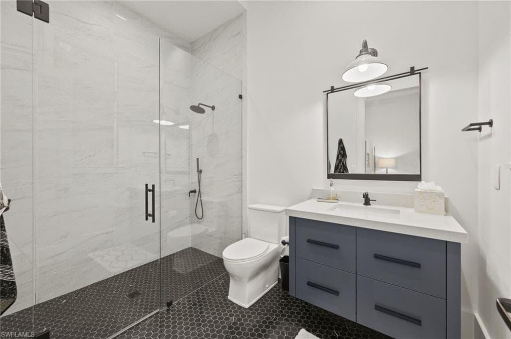 6253 Highcroft Dr, Naples, FL 34119-31