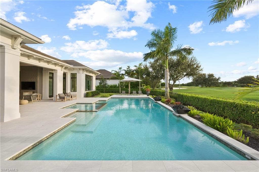 6253 Highcroft Dr, Naples, FL 34119-40