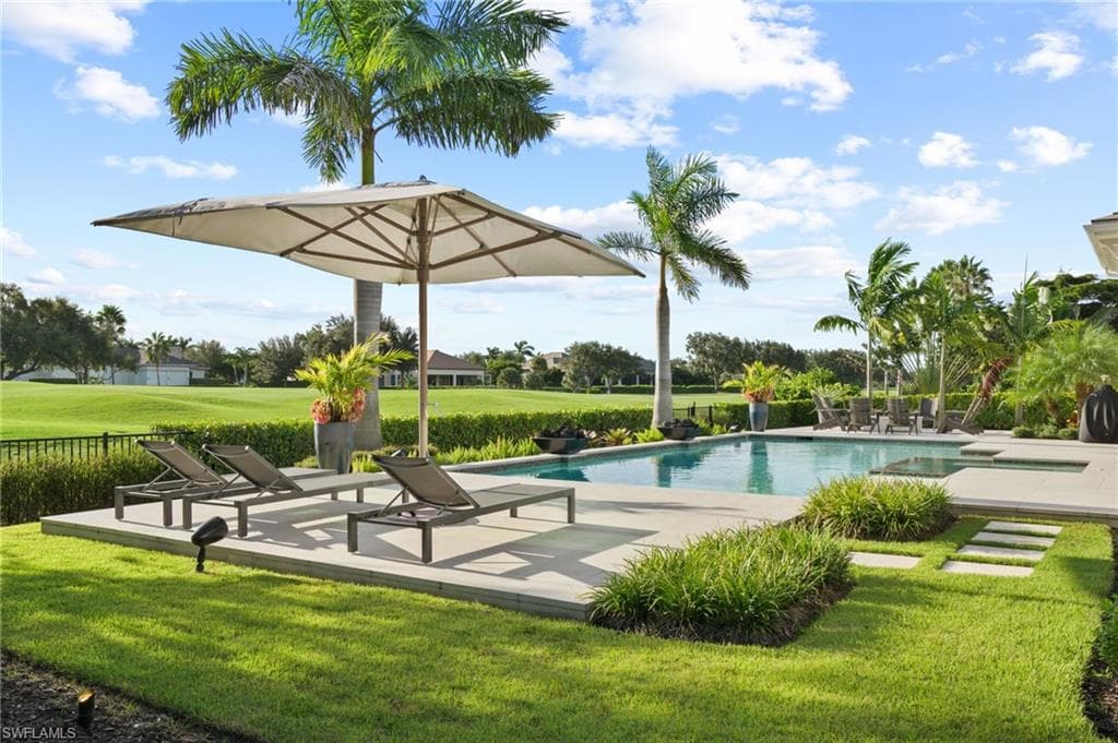6253 Highcroft Dr, Naples, FL 34119-42