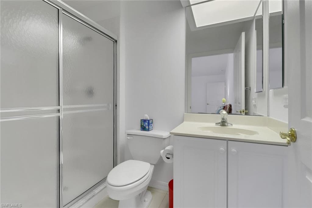 6180 Reserve Cir 203, Naples, FL 34119-18