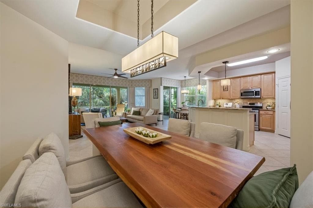 1760 Tarpon Bay Dr S 102, Naples, FL 34119-13