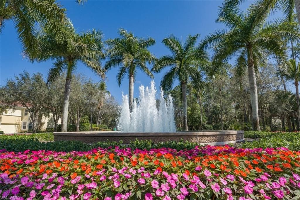 1760 Tarpon Bay Dr S 102, Naples, FL 34119-39