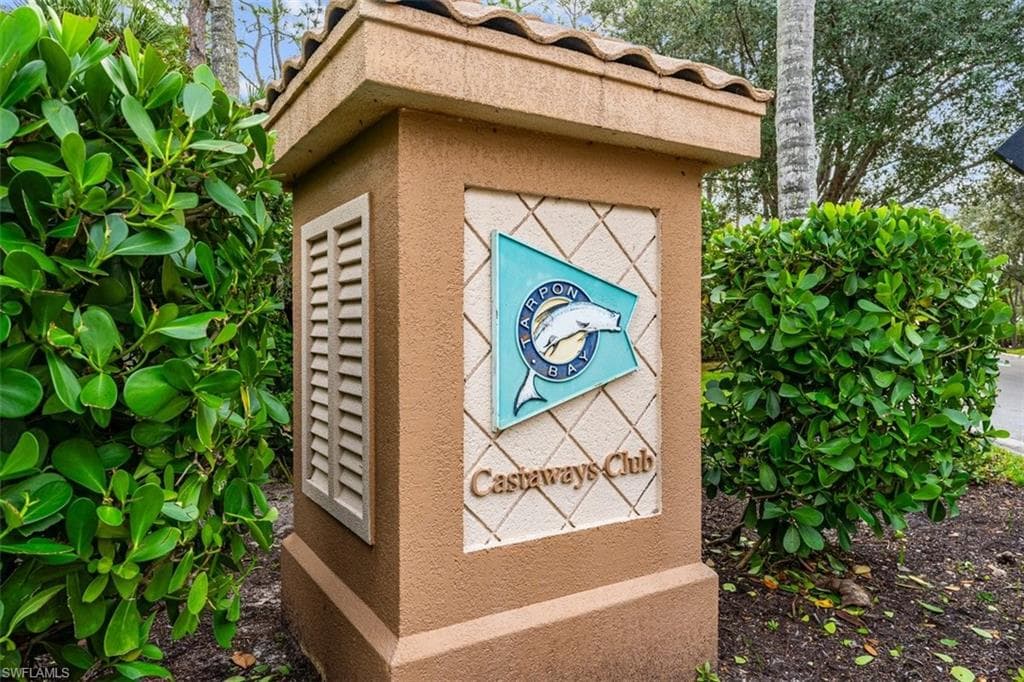 1760 Tarpon Bay Dr S 102, Naples, FL 34119-41