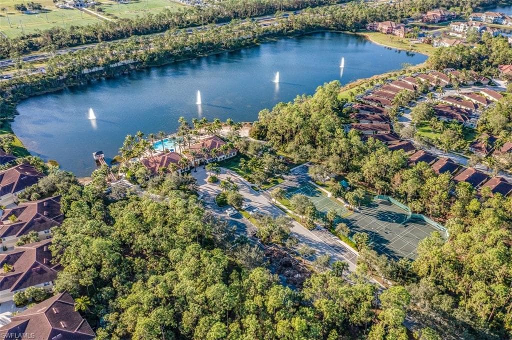 1760 Tarpon Bay Dr S 102, Naples, FL 34119-42