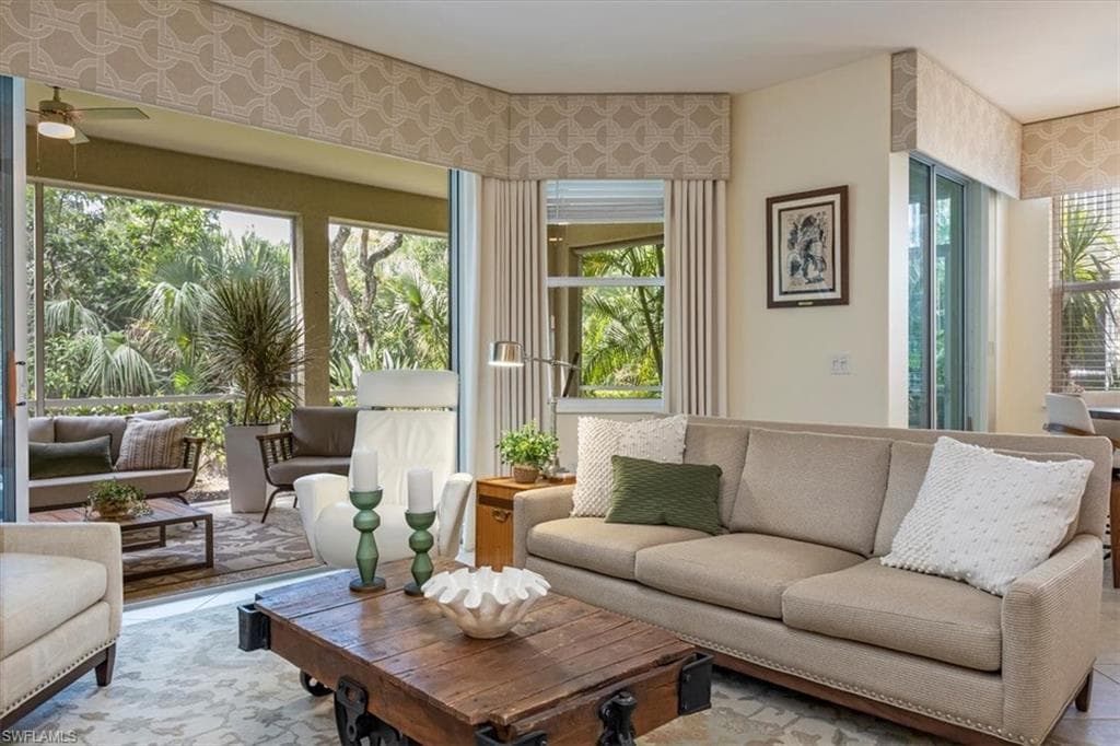 1760 Tarpon Bay Dr S 102, Naples, FL 34119-8