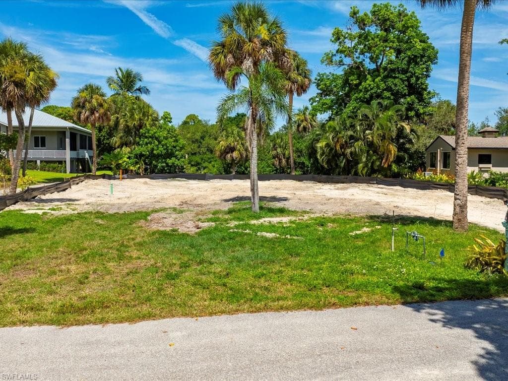 27207 Rio Vista Cir, Bonita Springs, FL 34135-17
