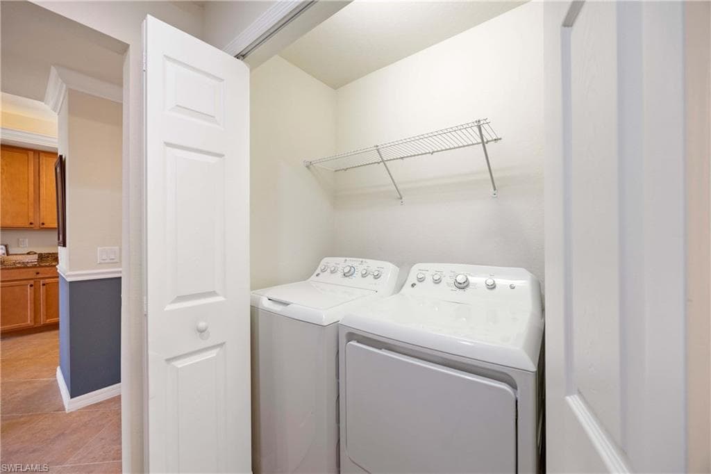 9517 Avellino Way 2215, Naples, FL 34113-19