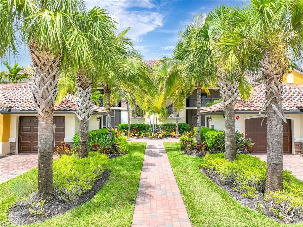 9517 Avellino Way 2215, Naples, FL 34113-24