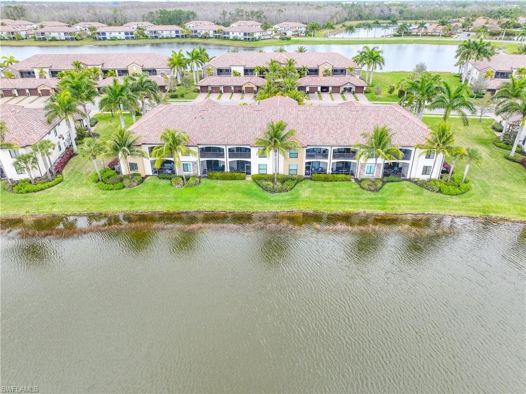 9517 Avellino Way 2215, Naples, FL 34113-33