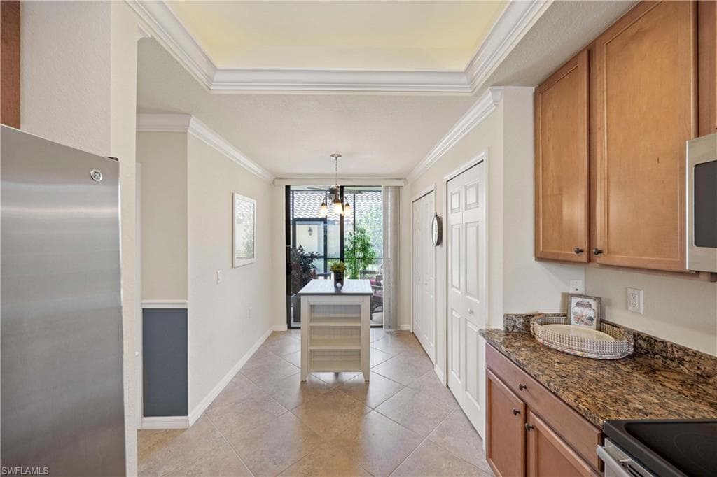 9517 Avellino Way 2215, Naples, FL 34113-7