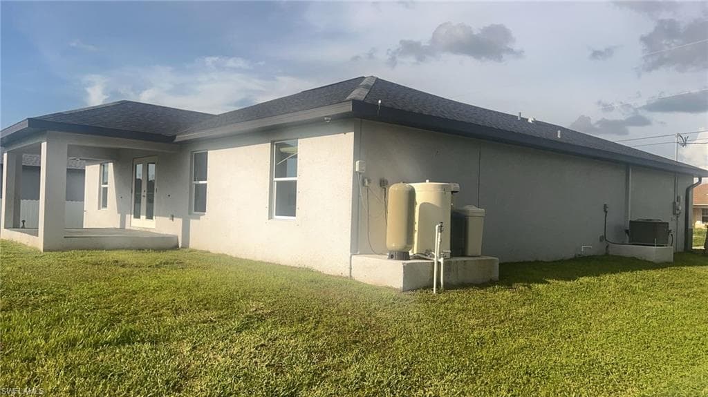 2422 21st Ave, Cape Coral, FL 33993-9