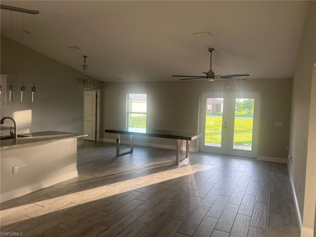 2422 21st Ave, Cape Coral, FL 33993-22