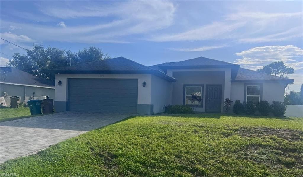 2422 21st Ave, Cape Coral, FL 33993-3