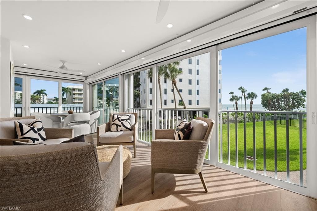 2901 Gulf Shore Blvd N 101s, Naples, FL 34103-9