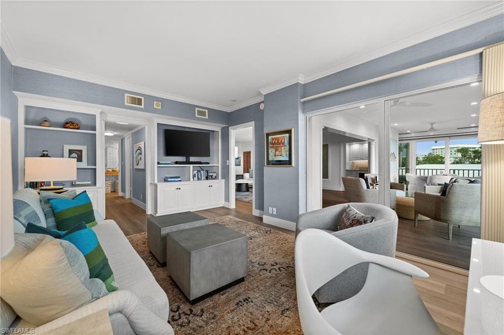 2901 Gulf Shore Blvd N 101s, Naples, FL 34103-22