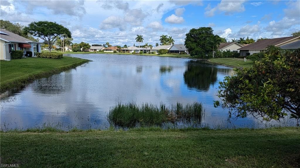 104 Fleur De Lis Ln, Naples, FL 34112-1