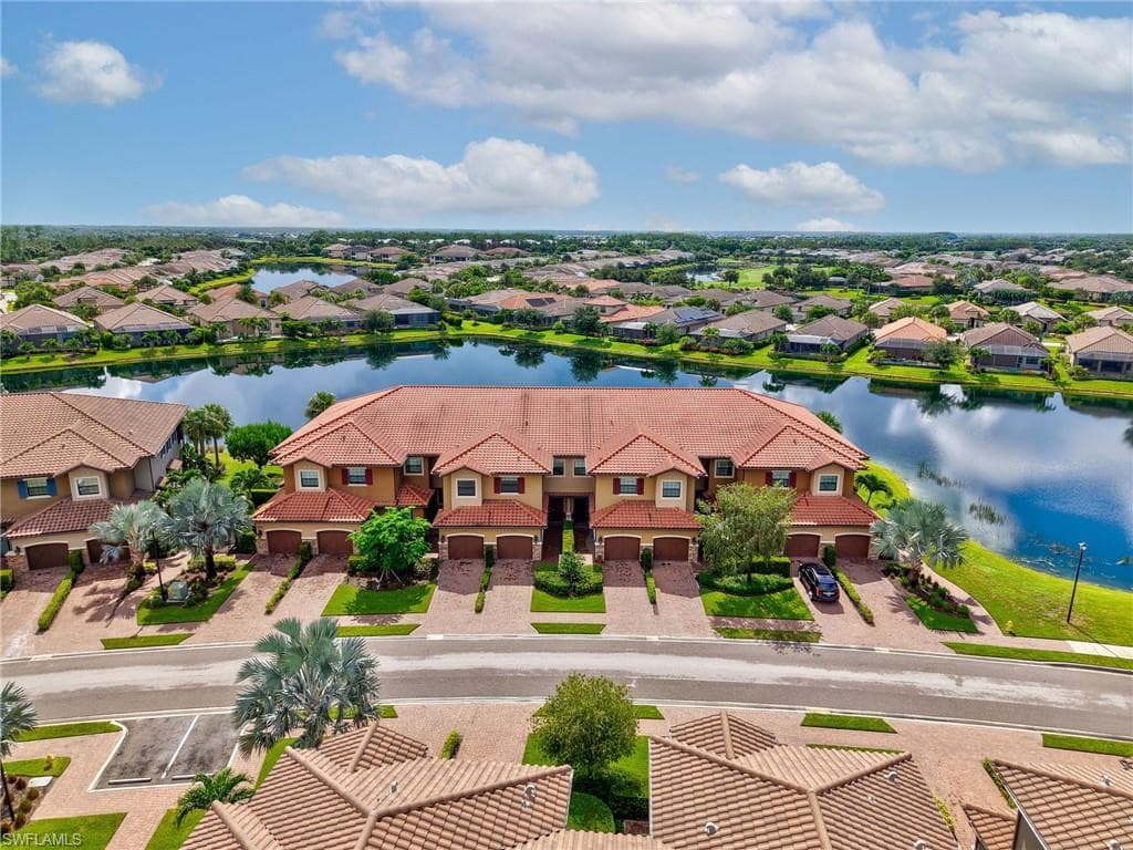 9685 Montelanico Loop SE 202, Naples, FL 34119-6