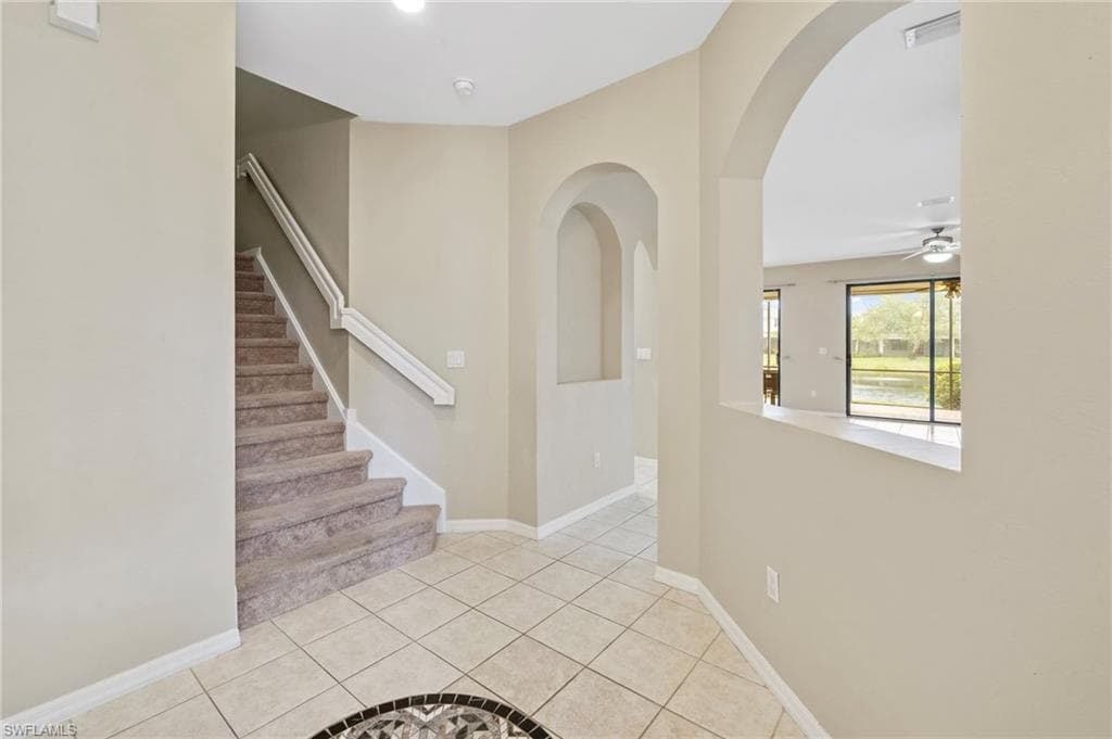 15662 Summit Place Cir 385, Naples, FL 34119-23