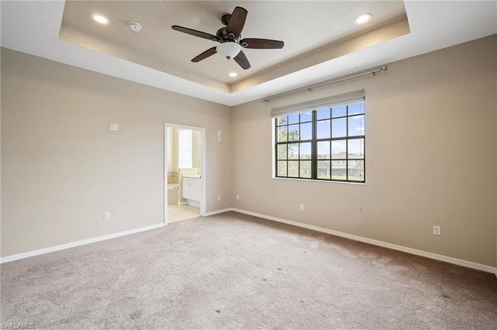 15662 Summit Place Cir 385, Naples, FL 34119-29