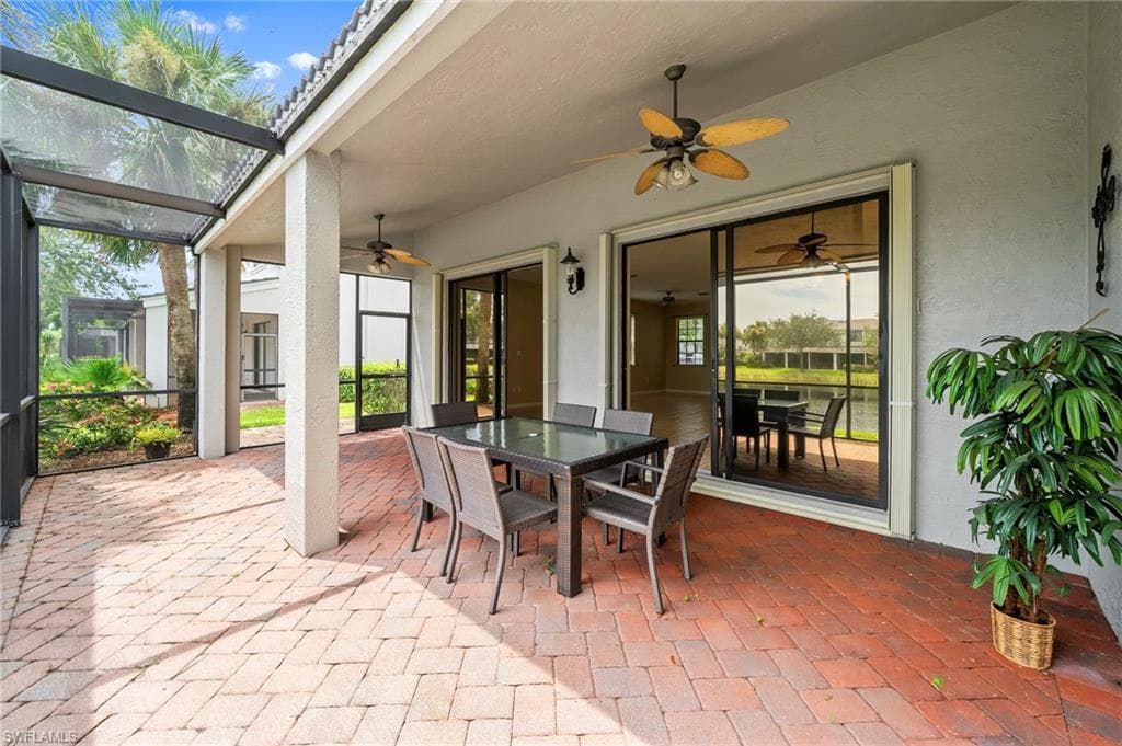 15662 Summit Place Cir 385, Naples, FL 34119-37