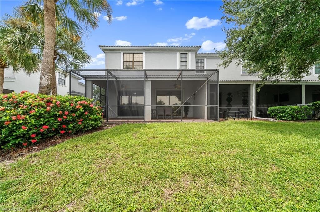 15662 Summit Place Cir 385, Naples, FL 34119-41