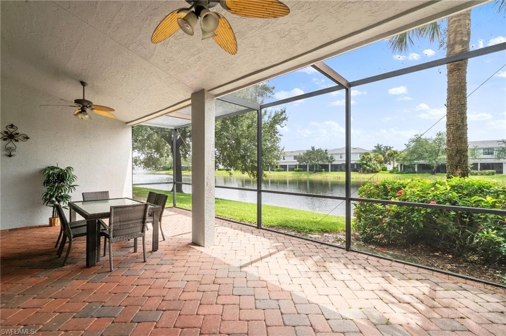 15662 Summit Place Cir 385, Naples, FL 34119-4