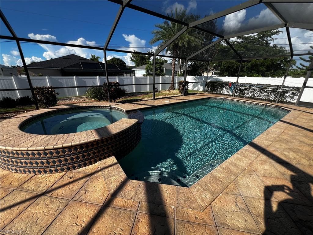 31 20th St, Cape Coral, FL 33991-14