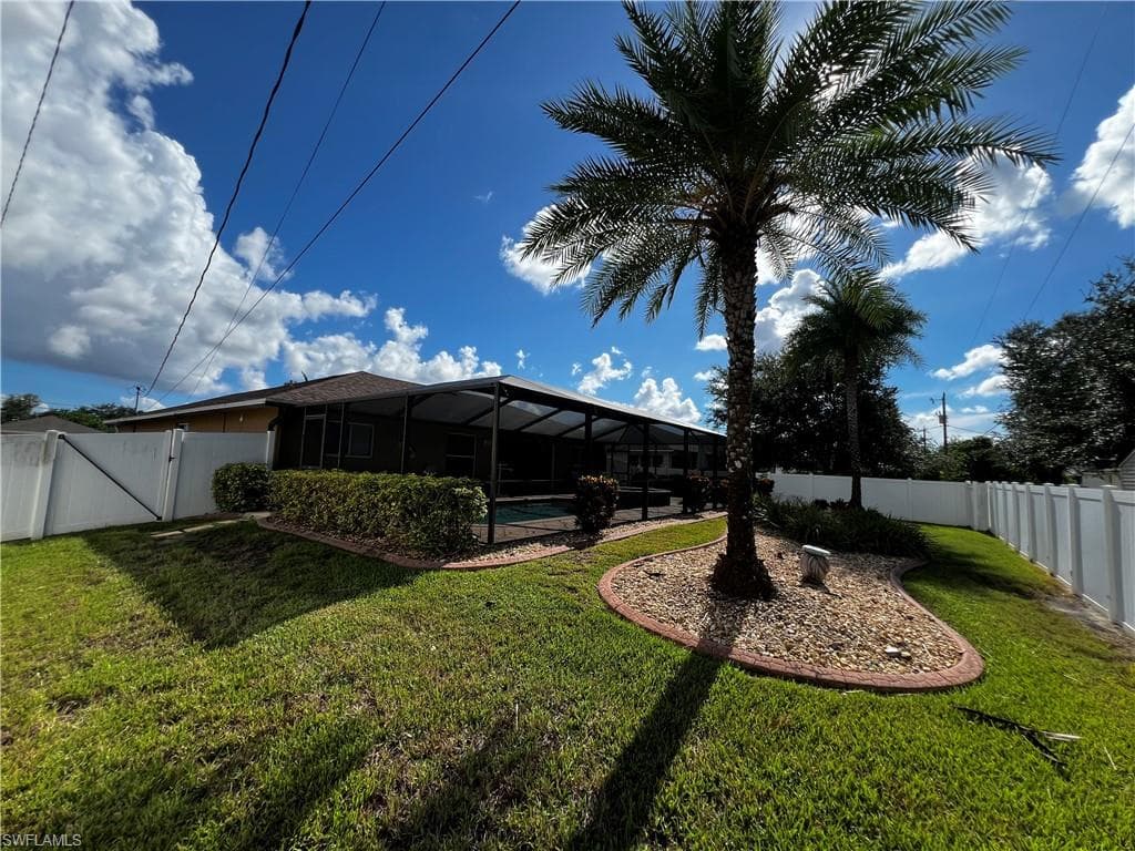 31 20th St, Cape Coral, FL 33991-16