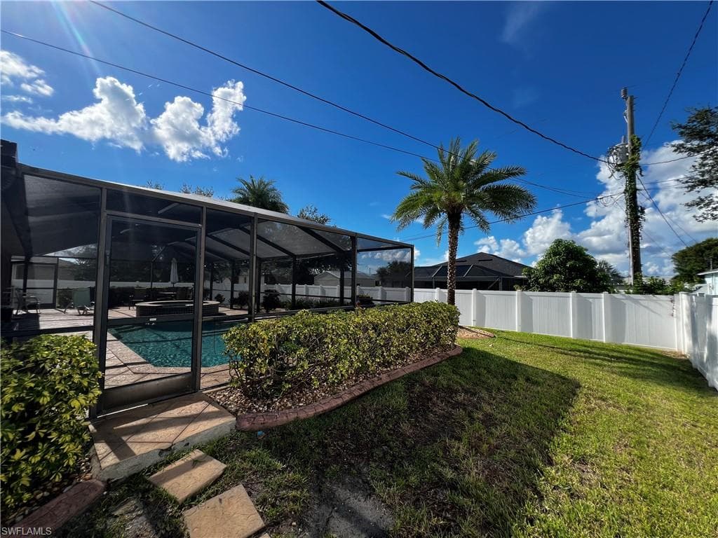 31 20th St, Cape Coral, FL 33991-18