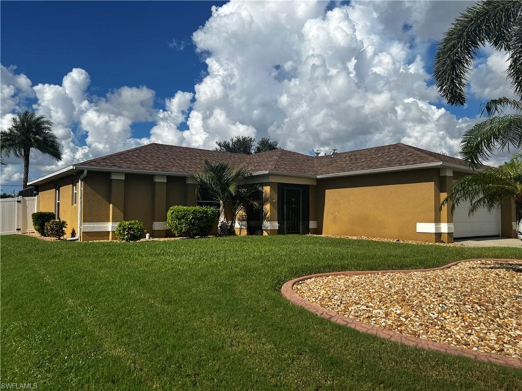 31 20th St, Cape Coral, FL 33991-1