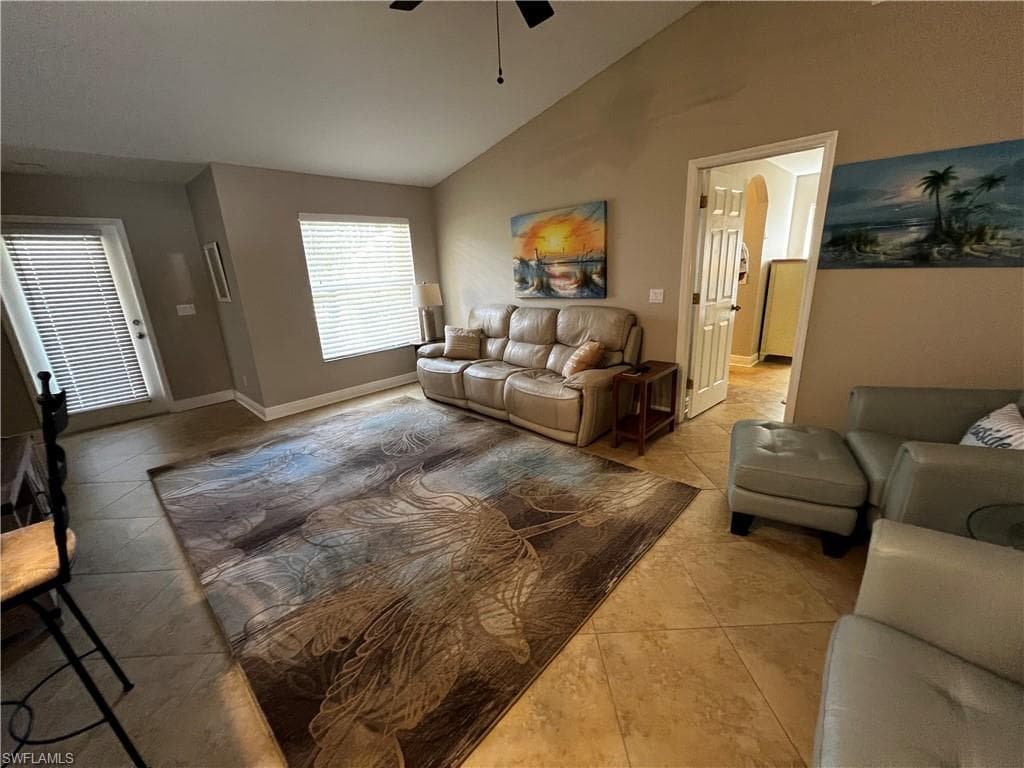31 20th St, Cape Coral, FL 33991-5