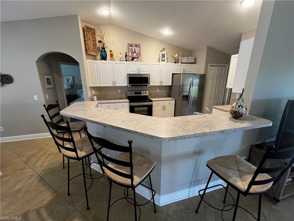 31 20th St, Cape Coral, FL 33991-7