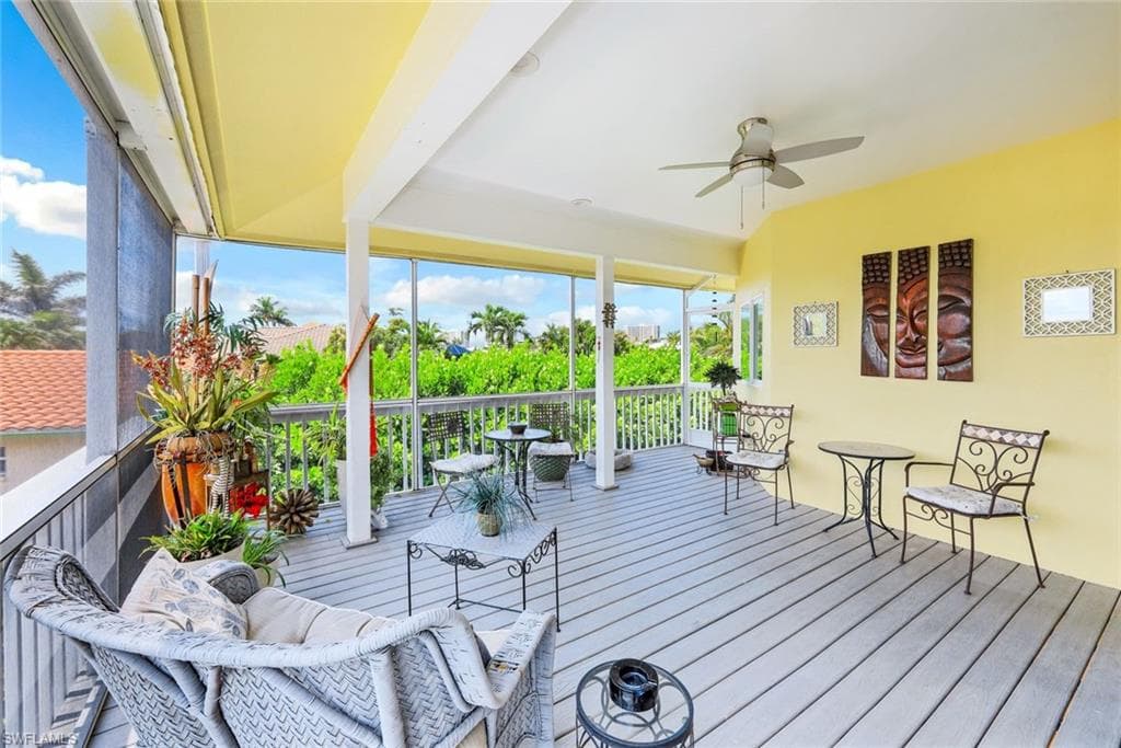 681 Diplomat Ct, Marco Island, FL 34145-21