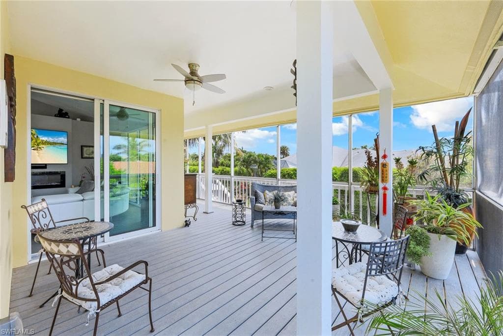 681 Diplomat Ct, Marco Island, FL 34145-22