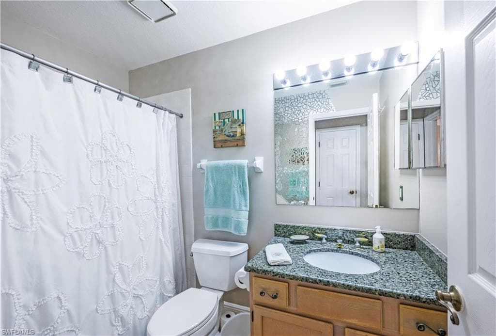 6610 Ilex Cir, Naples, FL 34109-15