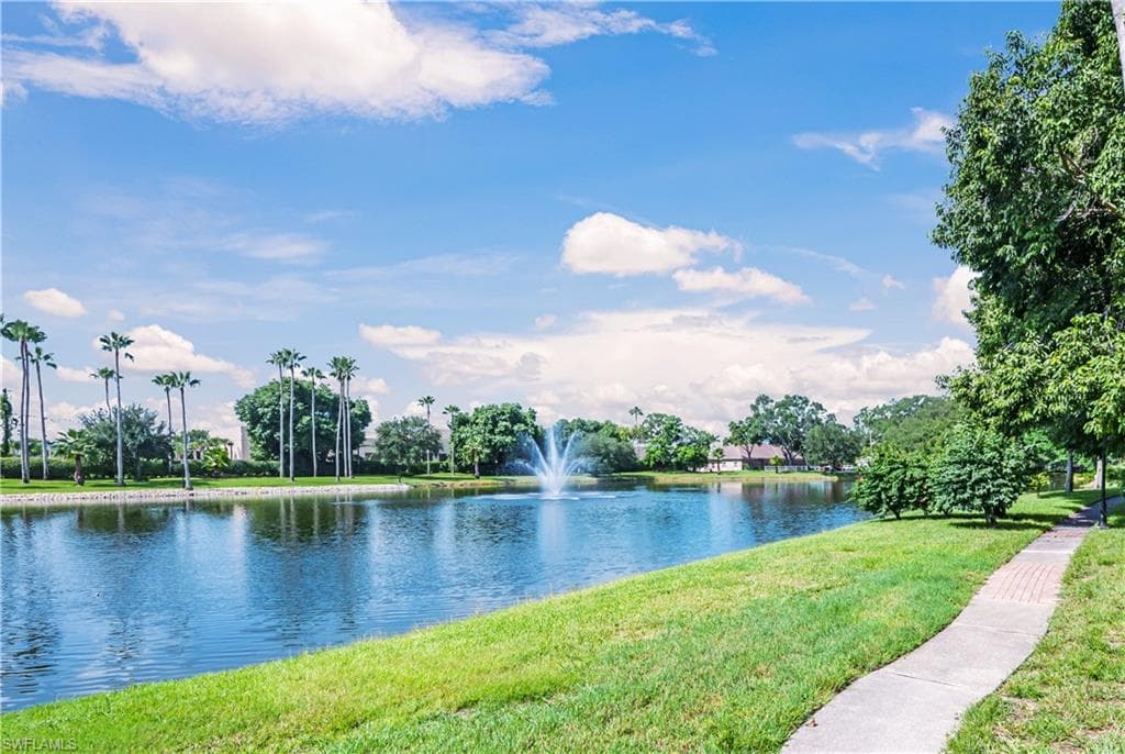 6610 Ilex Cir, Naples, FL 34109-30