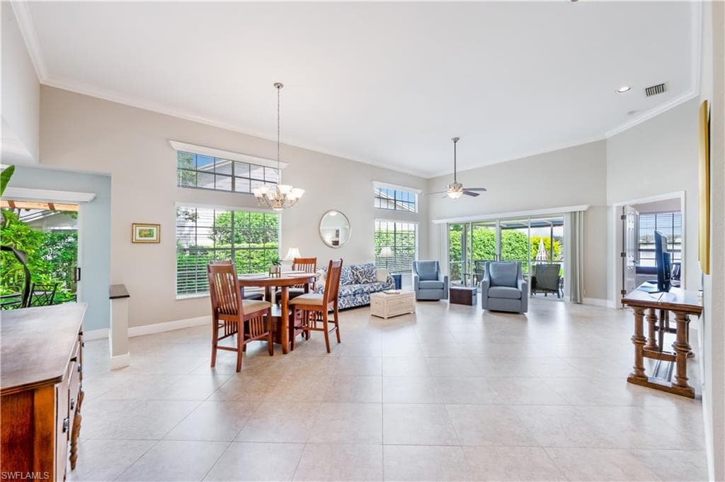 6610 Ilex Cir, Naples, FL 34109-3