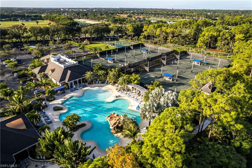 2243 Residence Cir, Naples, FL 34105-44