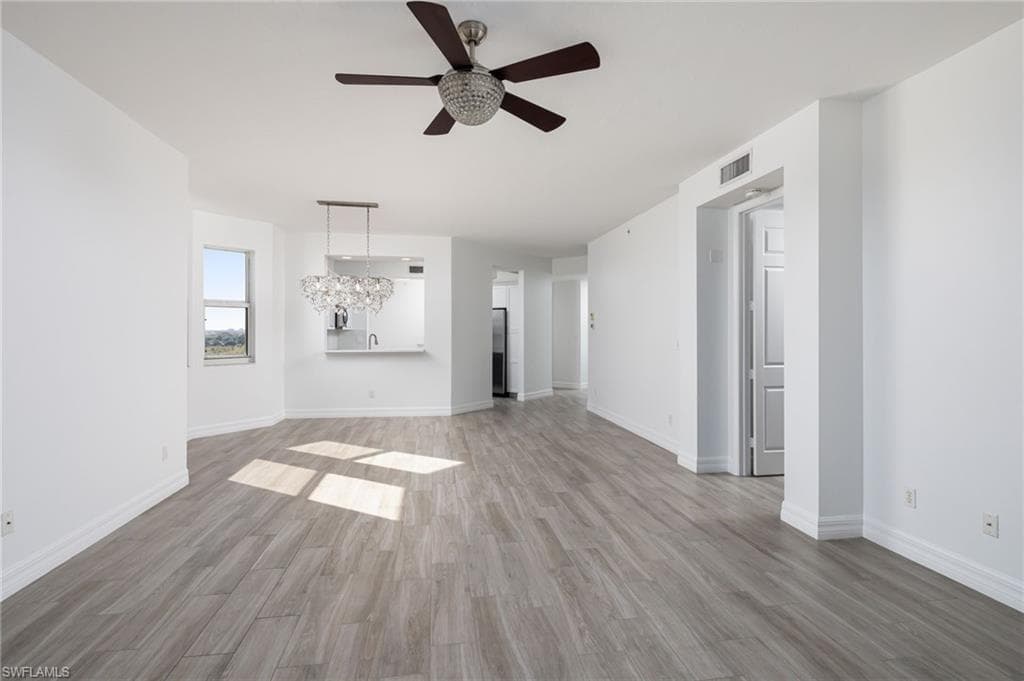 410 Flagship Dr 906, Naples, FL 34108-11