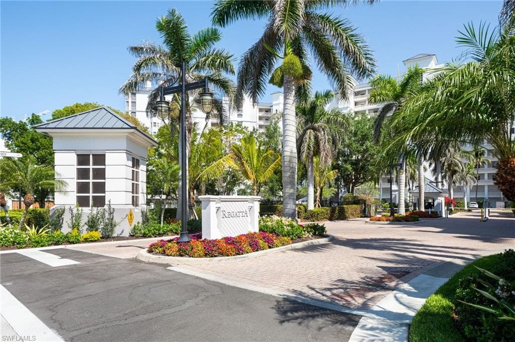 410 Flagship Dr 906, Naples, FL 34108-20